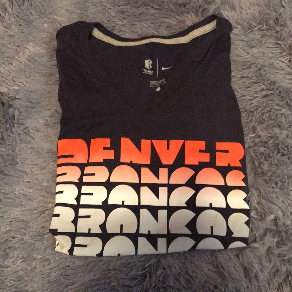 Nike T-shirt